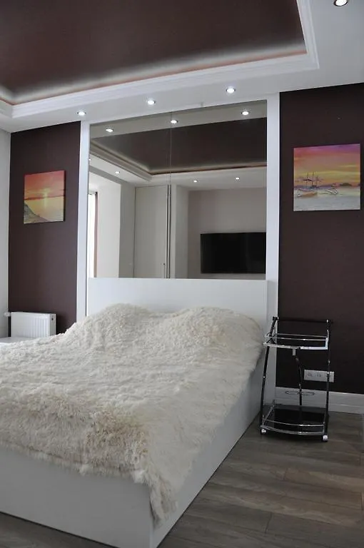 إلفيف Fireplace Apartment On Puliuia 40